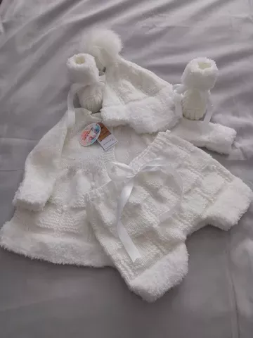 White Fur Trim Set.